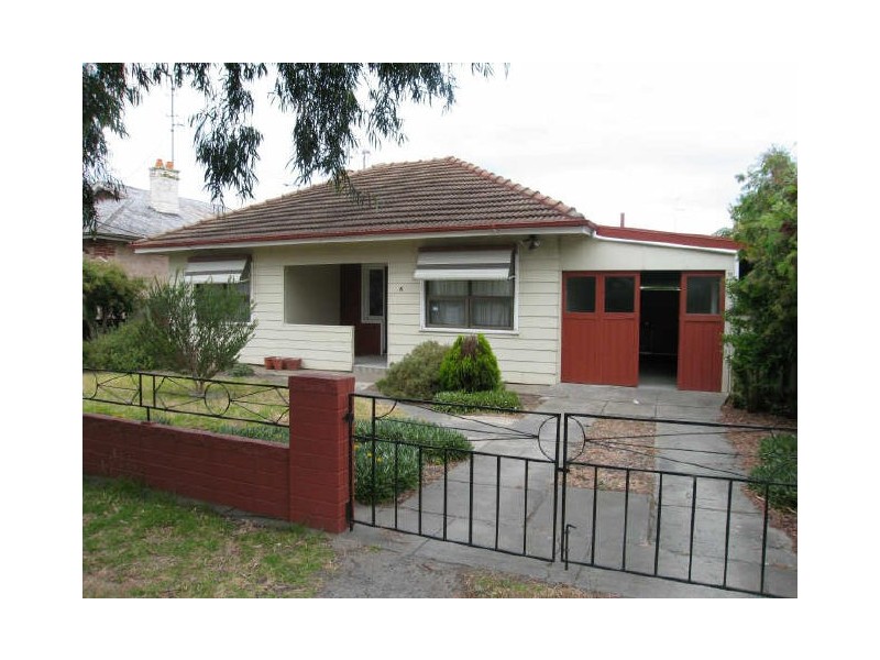 6 Forrest Street, Victor Harbor SA 5211