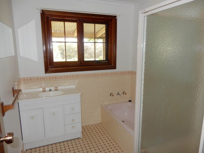 5 March Avenue, Hayborough SA 5211