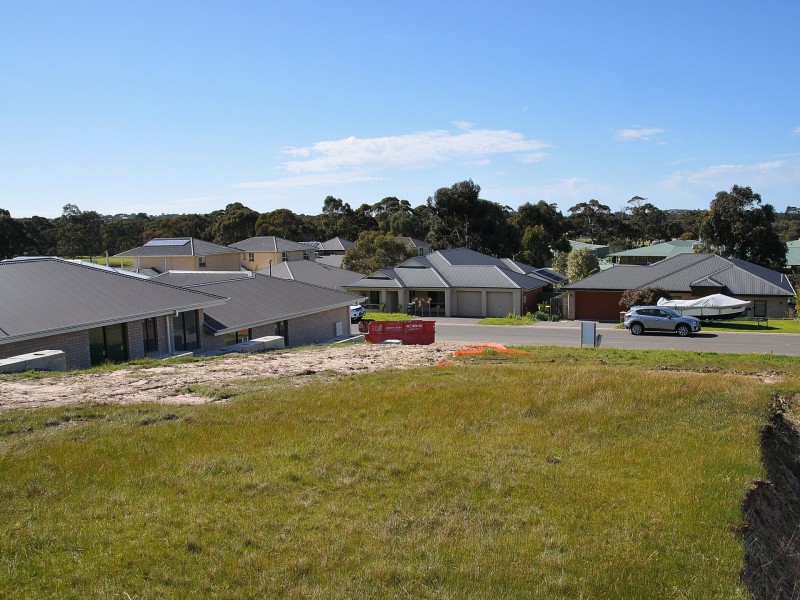 14 Jasmin Drive, Victor Harbor SA 5211