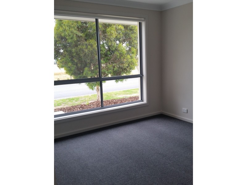 37 Princes Royal Parade, Hindmarsh Island SA 5214