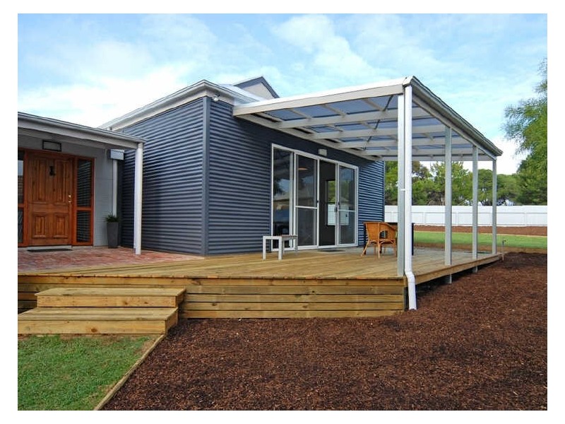 9 Henry Street, Port Elliot SA 5212