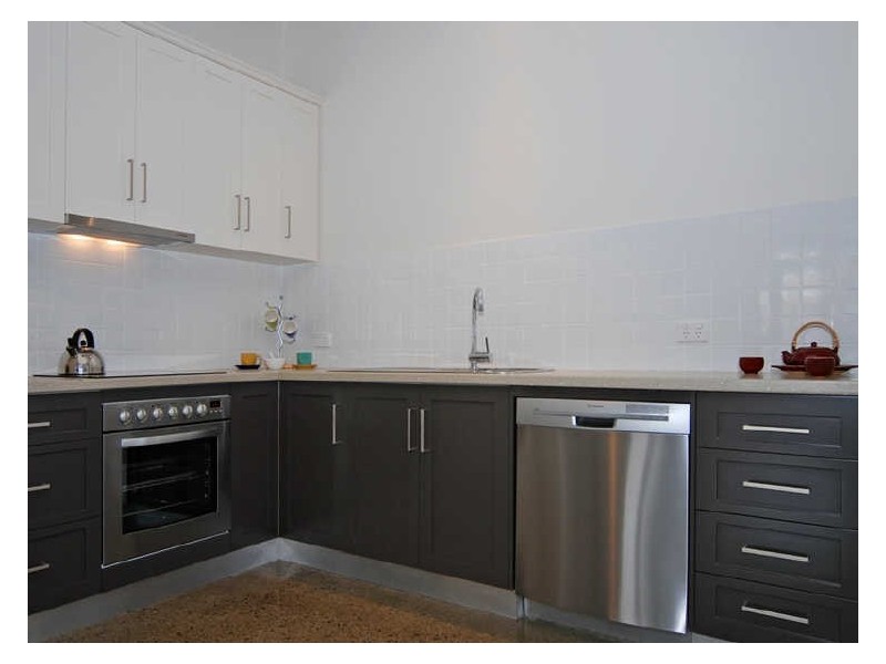 9 Henry Street, Port Elliot SA 5212