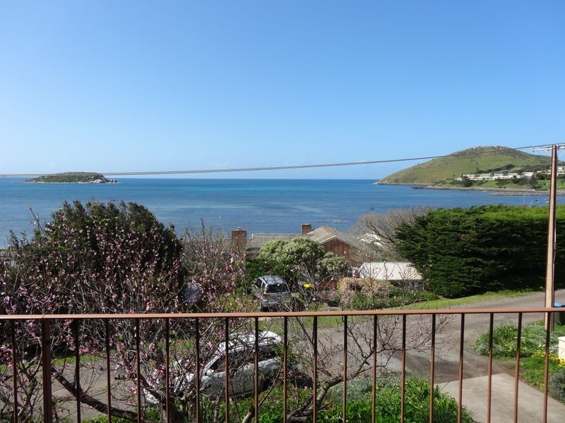 13 Hart Avenue, Encounter Bay SA 5211