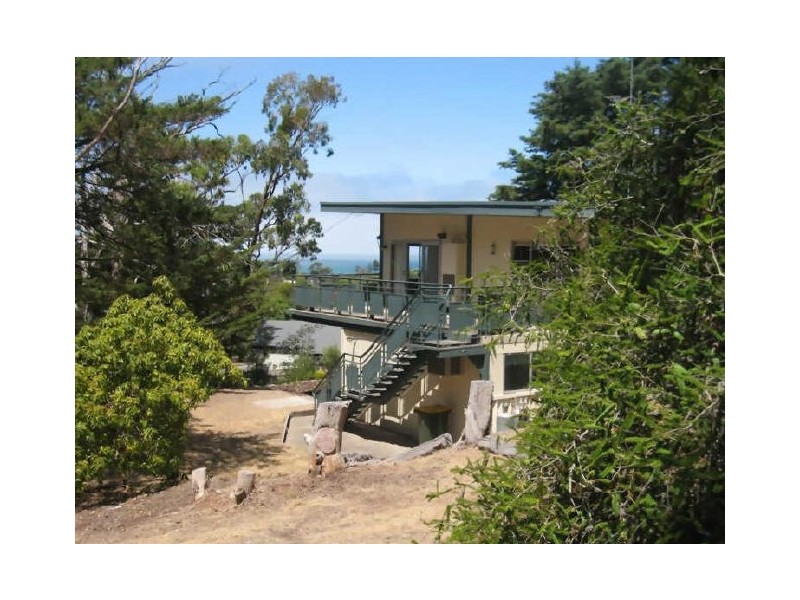 17 Gum Avenue, Victor Harbor SA 5211