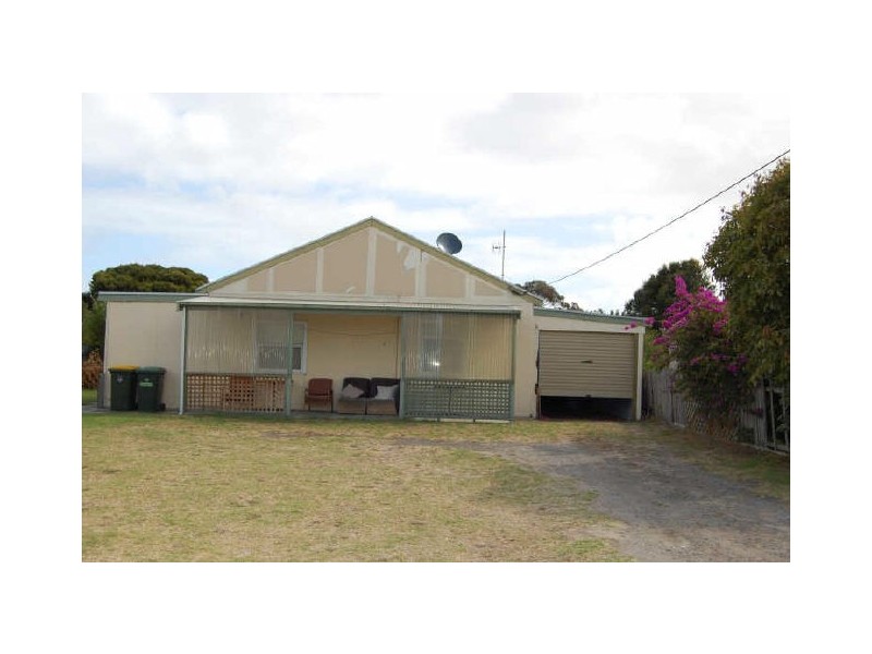 9 Treggoning Street, Encounter Bay SA 5211
