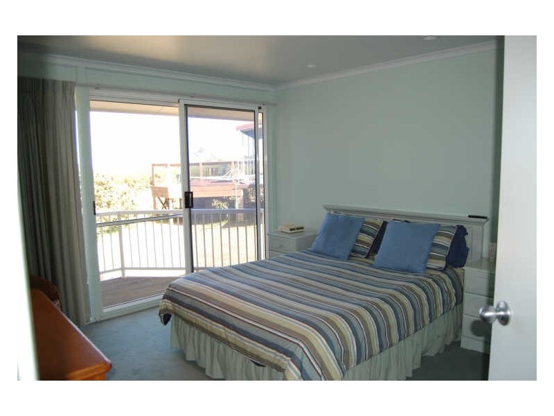9 Nanyari Avenue, Encounter Bay SA 5211
