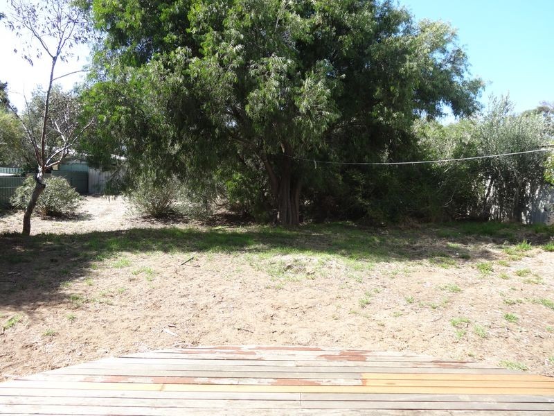 6 Wood Street, Encounter Bay SA 5211