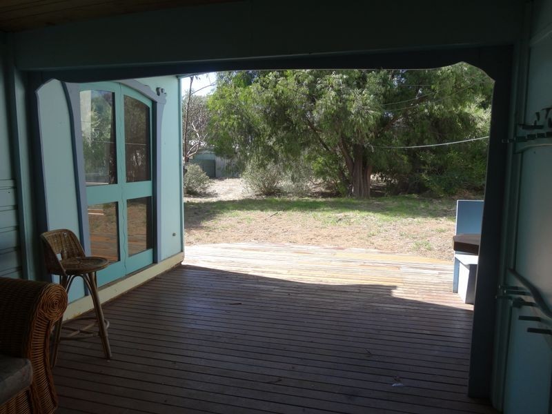 6 Wood Street, Encounter Bay SA 5211