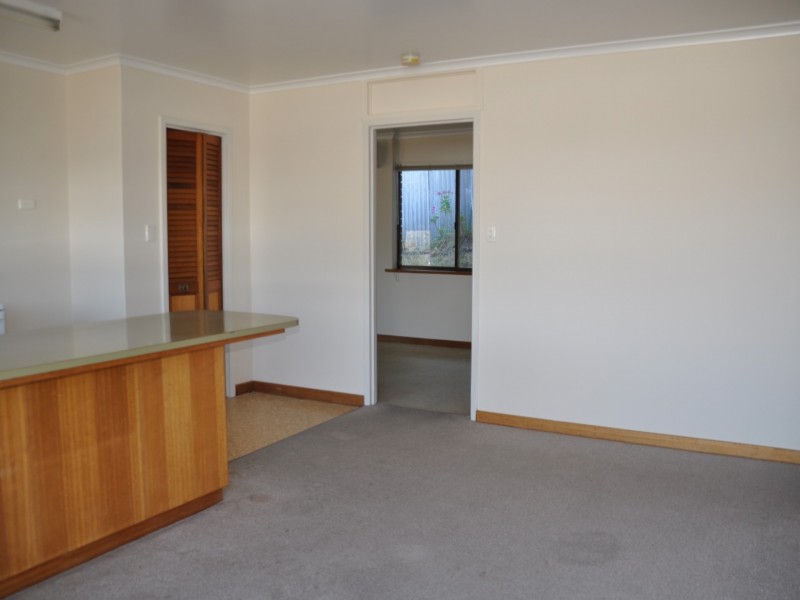 11 Hillview Road, Victor Harbor SA 5211