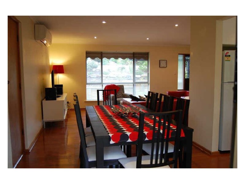 6 Barton Street, Port Elliot SA 5212