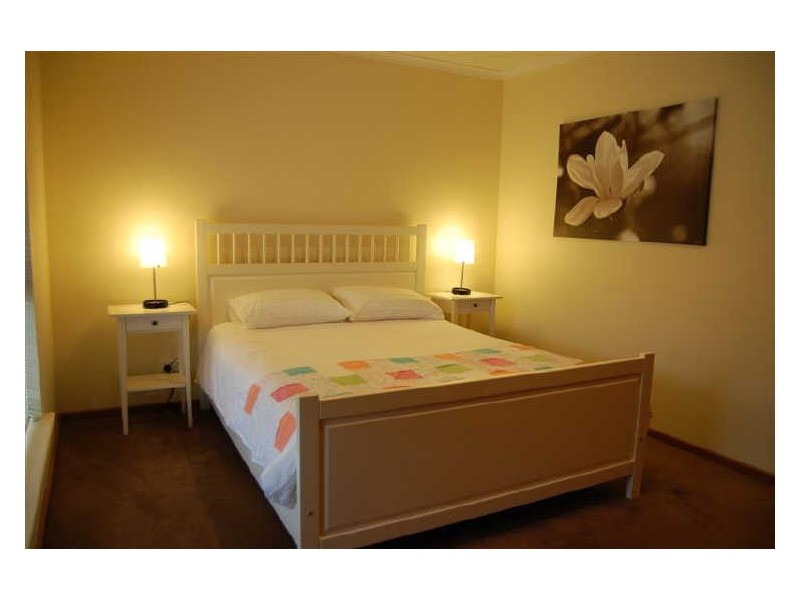 6 Barton Street, Port Elliot SA 5212