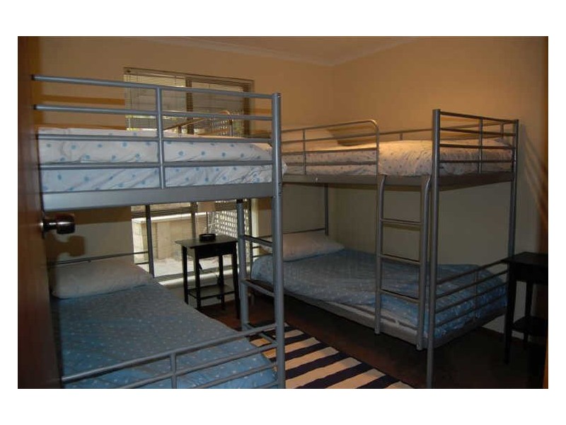 6 Barton Street, Port Elliot SA 5212