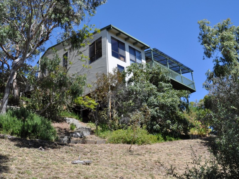 28 Warland Avenue, Victor Harbor SA 5211