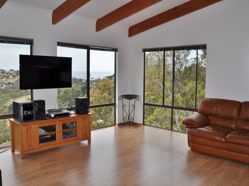 28 Warland Avenue, Victor Harbor SA 5211