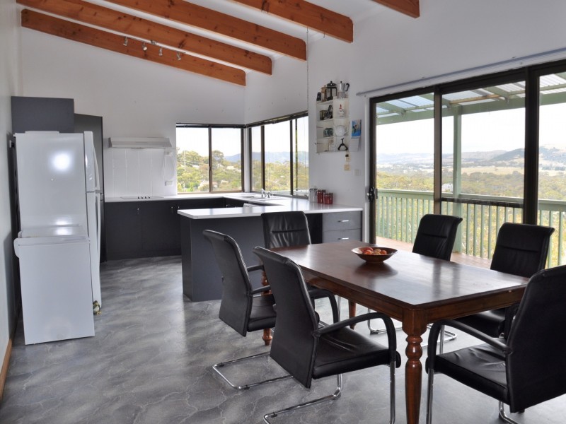 28 Warland Avenue, Victor Harbor SA 5211