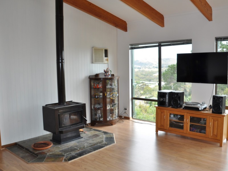 28 Warland Avenue, Victor Harbor SA 5211