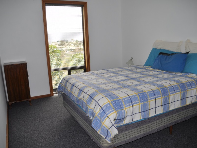 28 Warland Avenue, Victor Harbor SA 5211