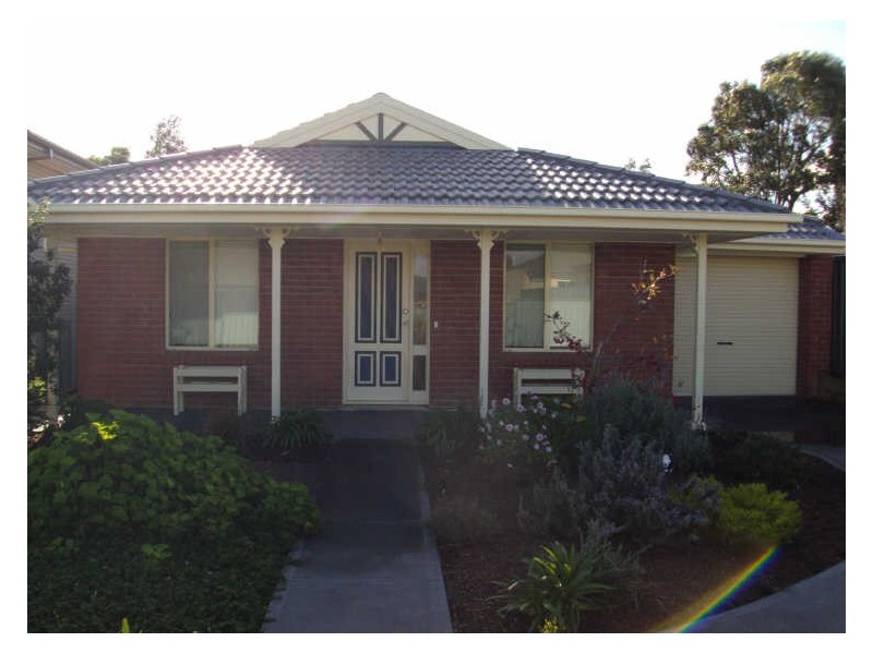 8 Palm Court, Mccracken SA 5211