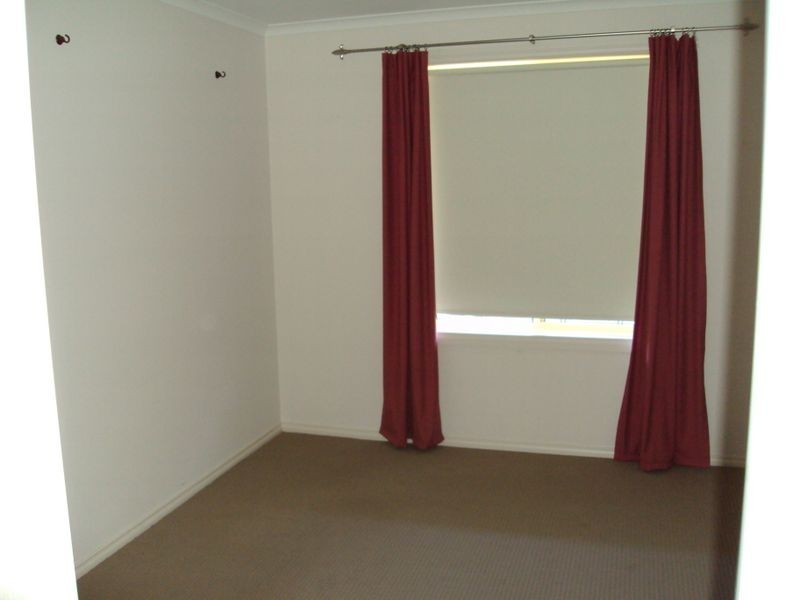 8 Palm Court, Mccracken SA 5211