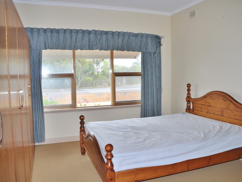 20 Greenhills Road, Victor Harbor SA 5211