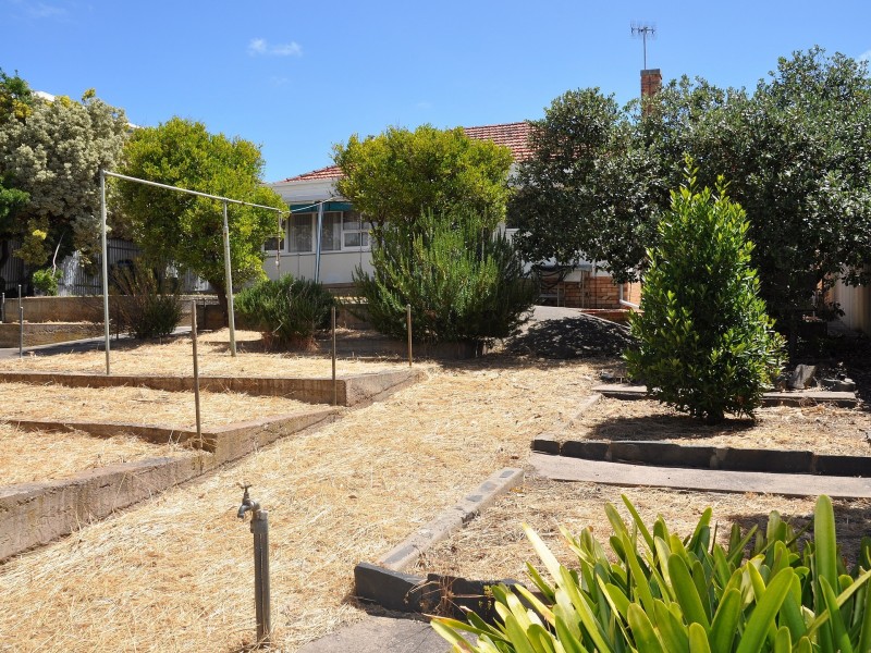 20 Greenhills Road, Victor Harbor SA 5211