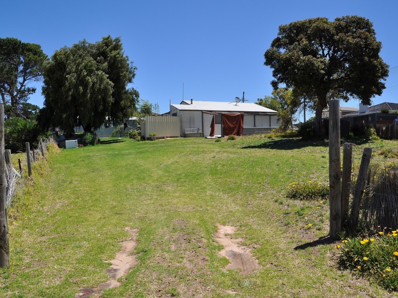 4 Dundalk Avenue, Mccracken SA 5211