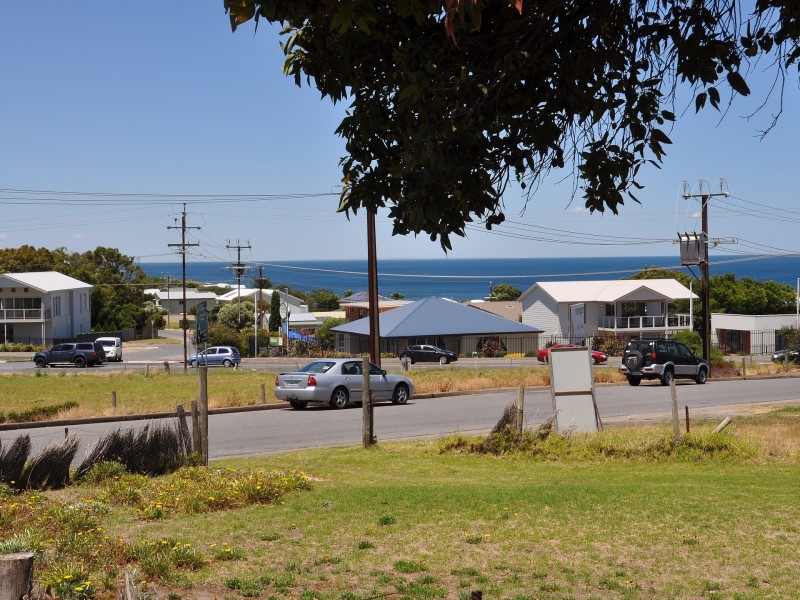 4 Dundalk Avenue, Mccracken SA 5211