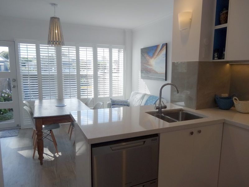 6/22 Esplanade, Victor Harbor SA 5211