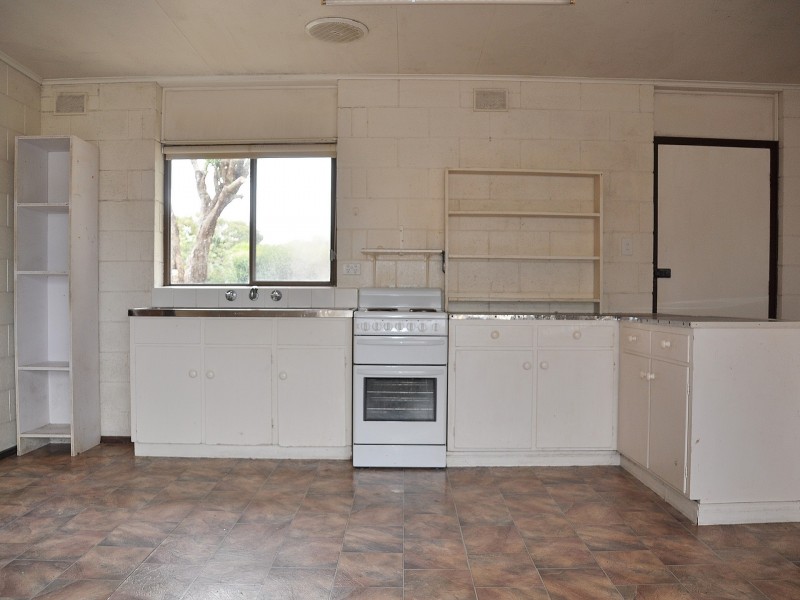 10 Oakham Street, Encounter Bay SA 5211
