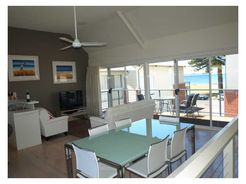 3/16 Flinders Parade, Victor Harbor SA 5211