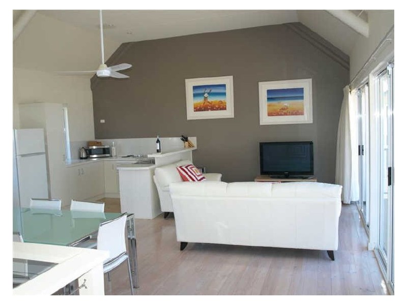 3/16 Flinders Parade, Victor Harbor SA 5211