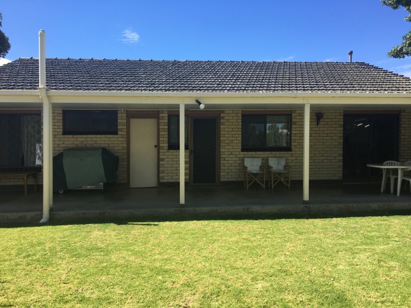 9 Gibson Avenue, Encounter Bay SA 5211