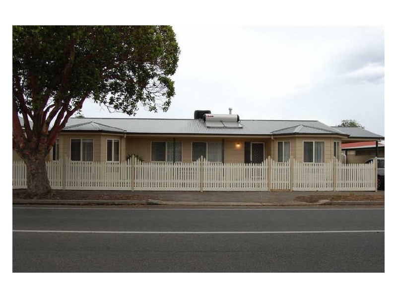 2 Acraman Street, Victor Harbor SA 5211