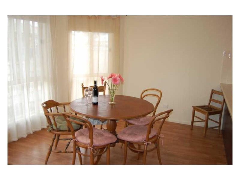 2 Acraman Street, Victor Harbor SA 5211