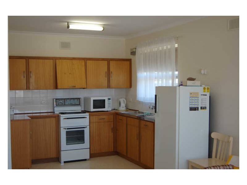 4/30 Kingsford Street, Victor Harbor SA 5211