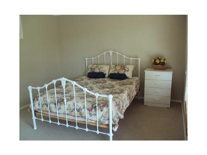 6a Tudor Avenue, Victor Harbor SA 5211