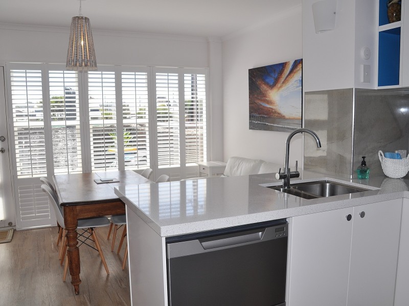 Unit 6/22 Esplanade, Victor Harbor SA 5211