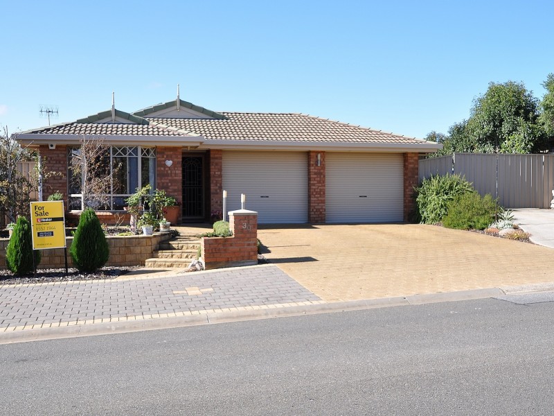 30 Sinclair St, Hayborough SA 5211