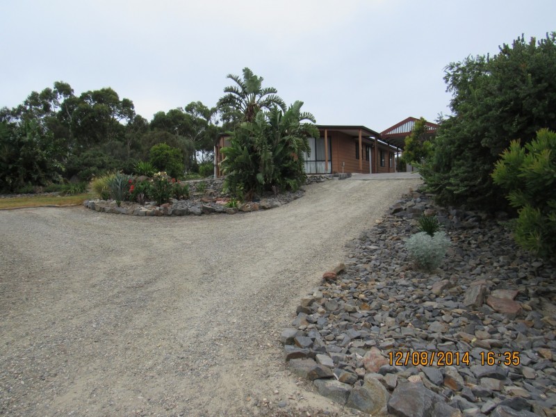 27 Poltong Crescent, Encounter Bay SA 5211