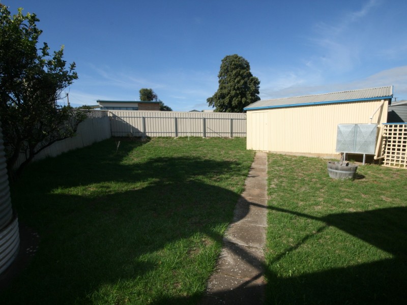 61 Captain Sturt Parade, Hindmarsh Island SA 5214