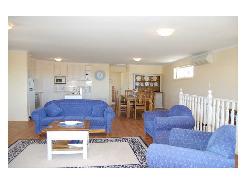 5 Giles Street, Encounter Bay SA 5211