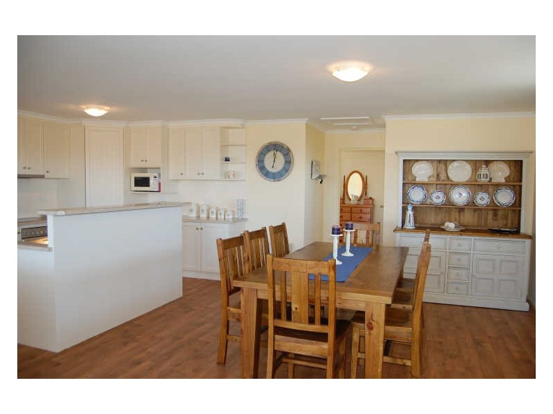 5 Giles Street, Encounter Bay SA 5211