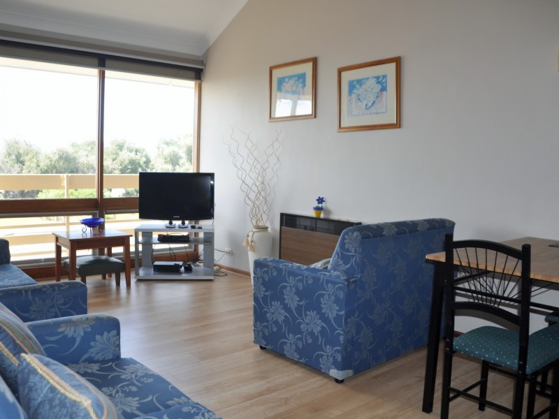 5/30 Esplanade, Victor Harbor SA 5211