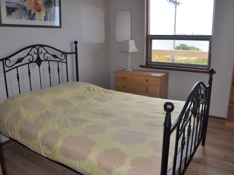 5/30 Esplanade, Victor Harbor SA 5211