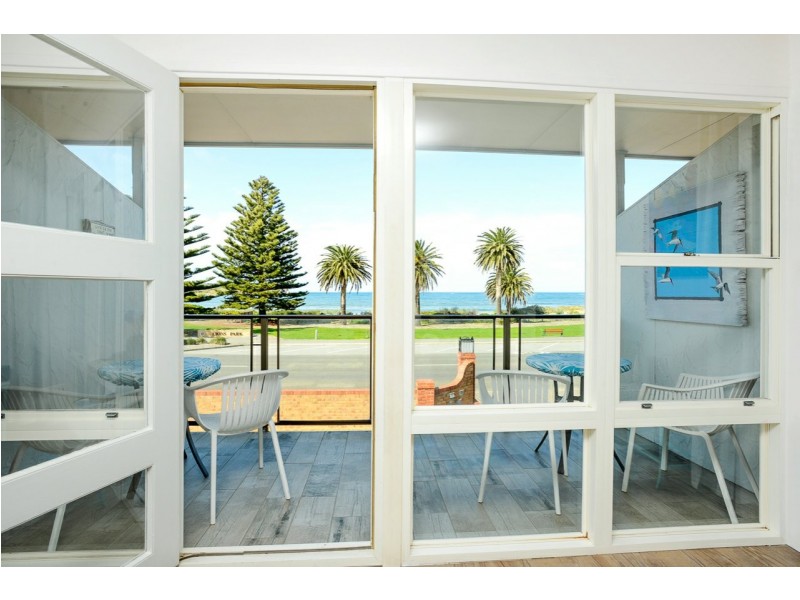 Unit 6/22 Esplanade, Victor Harbor SA 5211