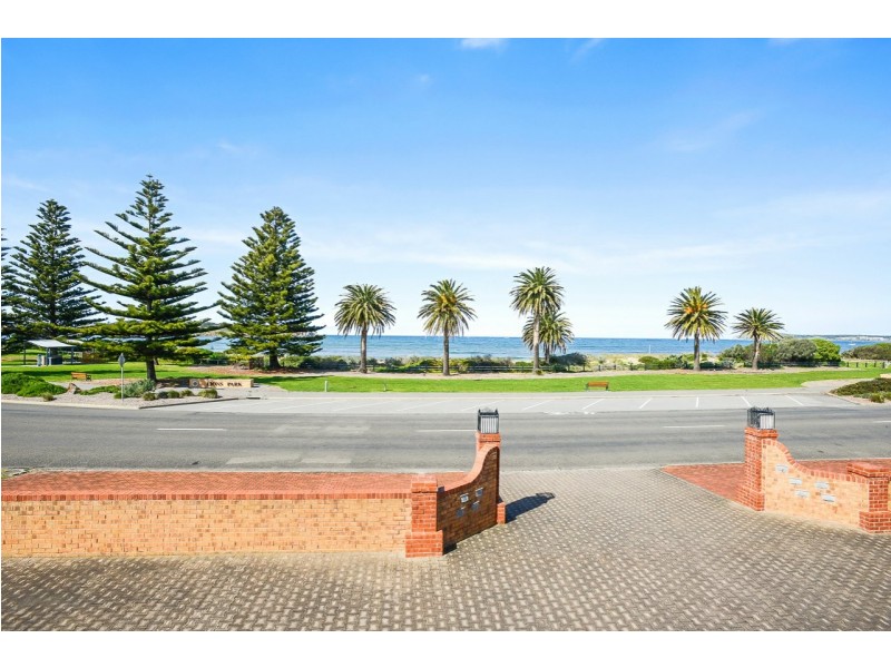 Unit 6/22 Esplanade, Victor Harbor SA 5211