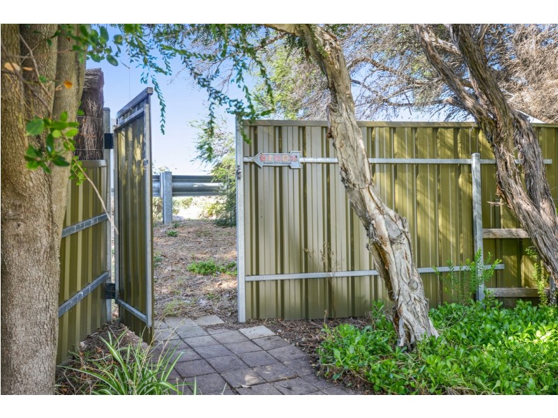 13 Anderson Grove, Mccracken SA 5211