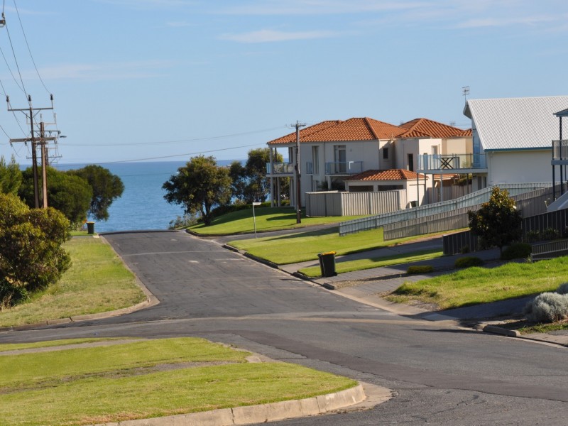 18 – 20 Alexander Street, Hayborough SA 5211