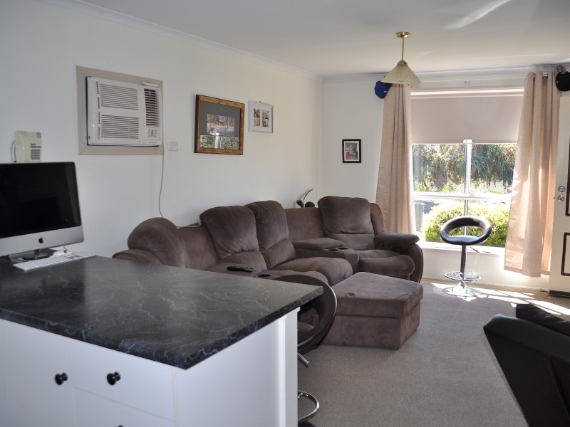 17 Tolmer Court, Hayborough SA 5211