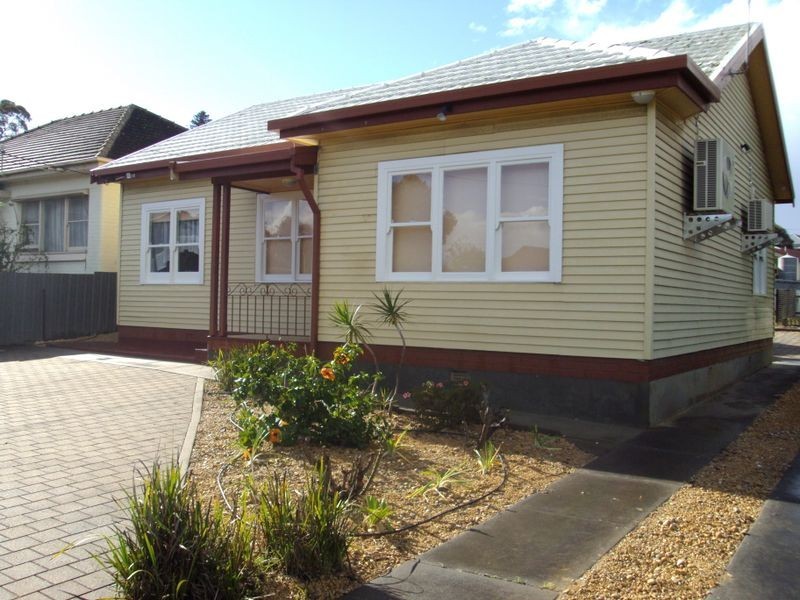 56 Hill Street, Victor Harbor SA 5211